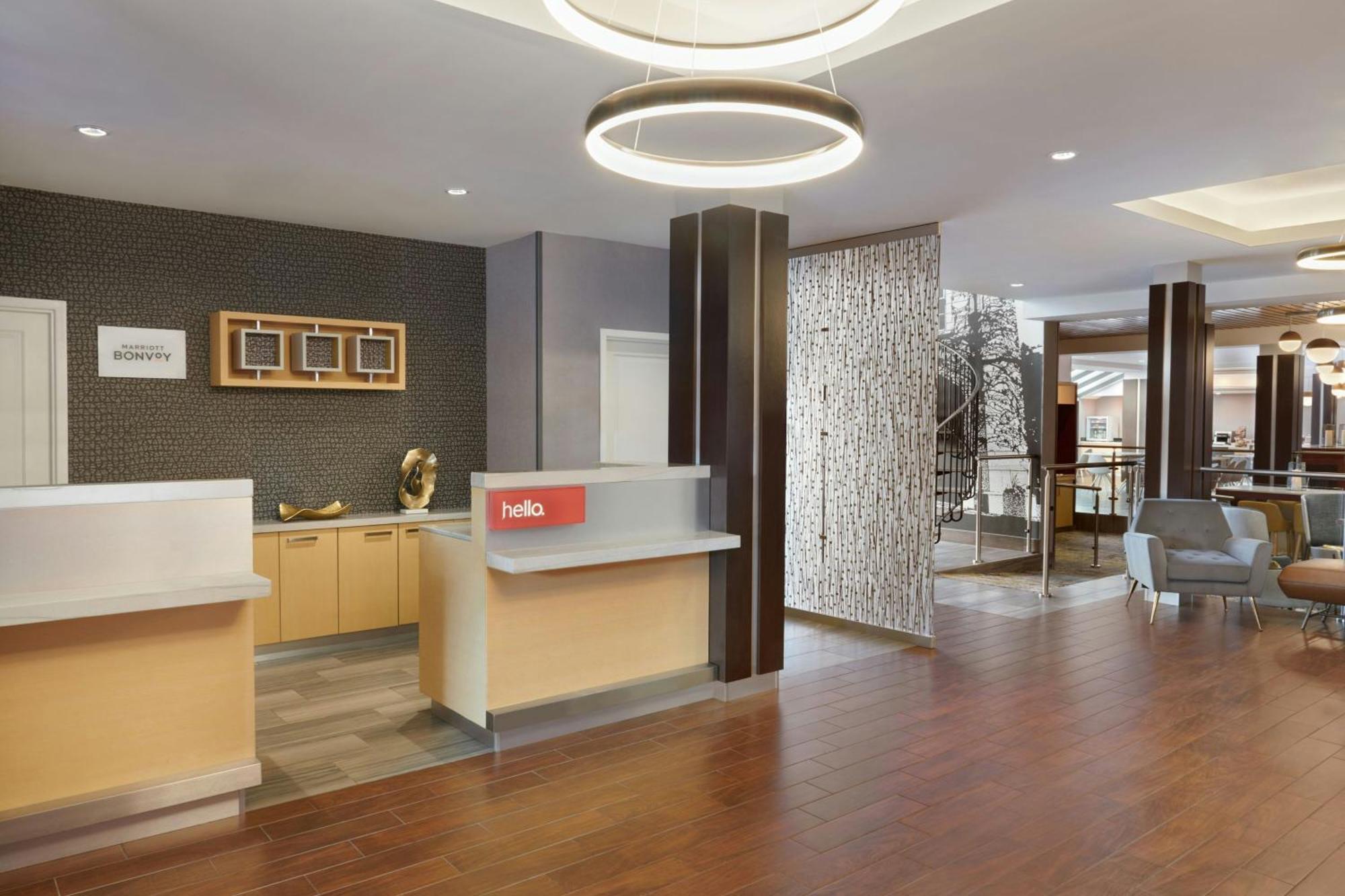 Towneplace Suites By Marriott Лондон Экстерьер фото